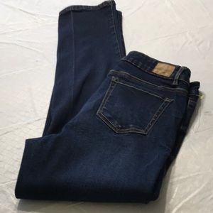 🍂🍃🍂 Straight Leg Jeans 🍃🍂🍃